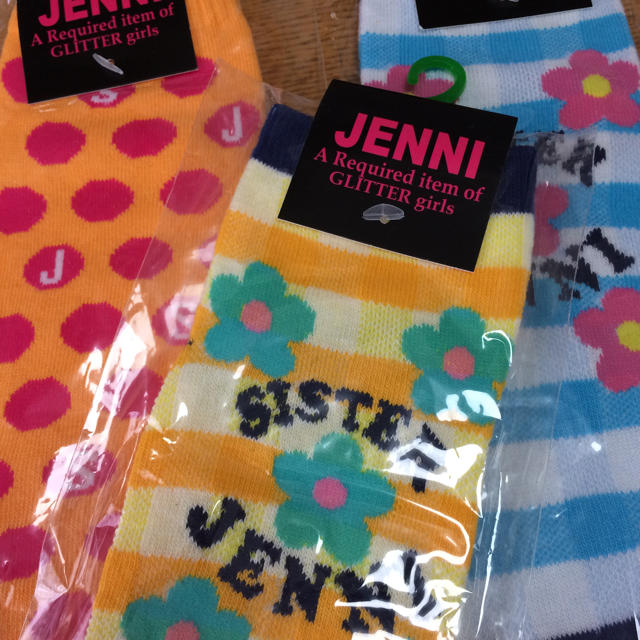 JENNI(ジェニィ)の【JEENI】3足セットくつ下/22㎝〜24㎝／新品未使用 キッズ/ベビー/マタニティのこども用ファッション小物(靴下/タイツ)の商品写真