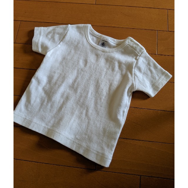 PETIT BATEAU(プチバトー)のプチバトー　Tシャツ81cm キッズ/ベビー/マタニティのベビー服(~85cm)(Ｔシャツ)の商品写真