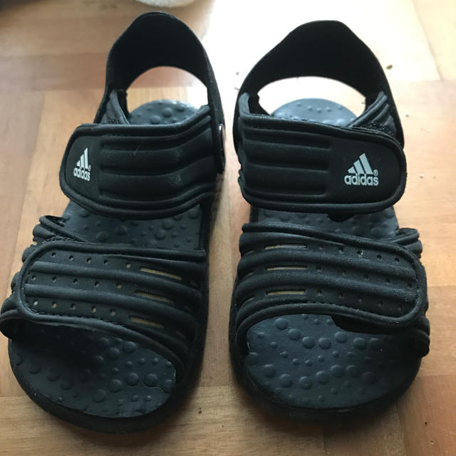 adidas(アディダス)のadidas♡KIDS サンダル13cm キッズ/ベビー/マタニティのベビー靴/シューズ(~14cm)(サンダル)の商品写真