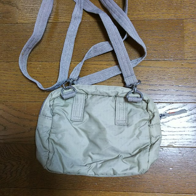 UNIQLO(ユニクロ)のUNIQLOのショルダーバッグ レディースのバッグ(ショルダーバッグ)の商品写真