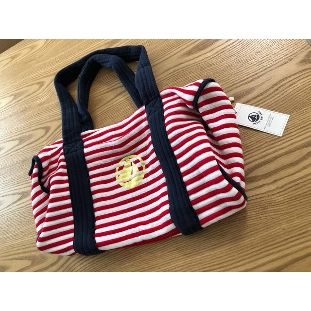 PETIT BATEAU(プチバトー)のプチバトー ノベルティバッグ キッズ/ベビー/マタニティのキッズ/ベビー/マタニティ その他(その他)の商品写真