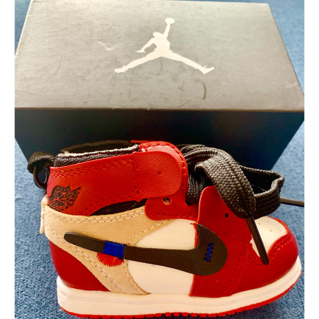 OFF-WHITE(オフホワイト)のoff-white air jordan iPhone充電器 メンズの靴/シューズ(スニーカー)の商品写真