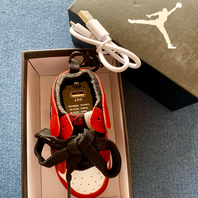 OFF-WHITE(オフホワイト)のoff-white air jordan iPhone充電器 メンズの靴/シューズ(スニーカー)の商品写真