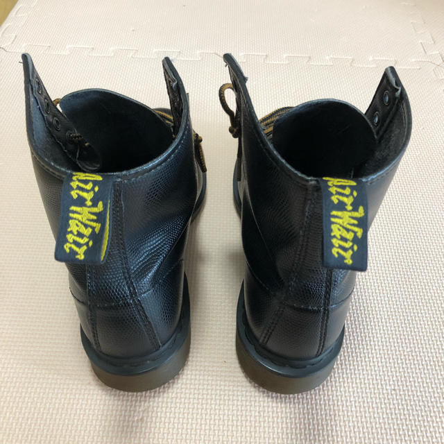 Dr.Martens(ドクターマーチン)の美品 Dr.Martens 1460 8ホール ブーツ UK8 早い者勝ち メンズの靴/シューズ(ブーツ)の商品写真