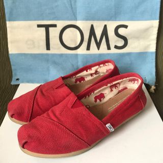 トムズ(TOMS)のTOMS スリッポン 赤(スリッポン/モカシン)