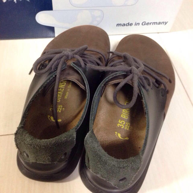 BIRKENSTOCK(ビルケンシュトック)の美品♡ビルケンシュトックモンタナ レディースの靴/シューズ(ローファー/革靴)の商品写真