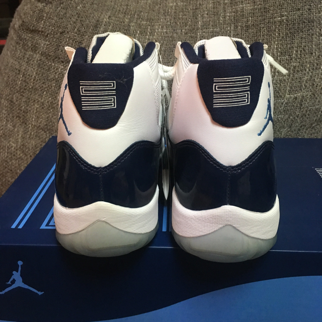 JORDAN 11 UNIVERSITY BLUE 28.5cm