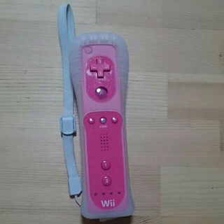 ウィー(Wii)の【専用出品】Wii リモコン ピンク&ブルー 2本 ジャンク？【のんの様用】(その他)