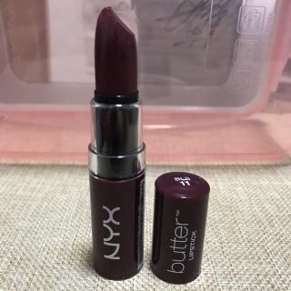 エヌワイエックス(NYX)のバターリップスティック(口紅)