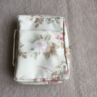 ローラアシュレイ(LAURA ASHLEY)の専用！(ブックカバー)