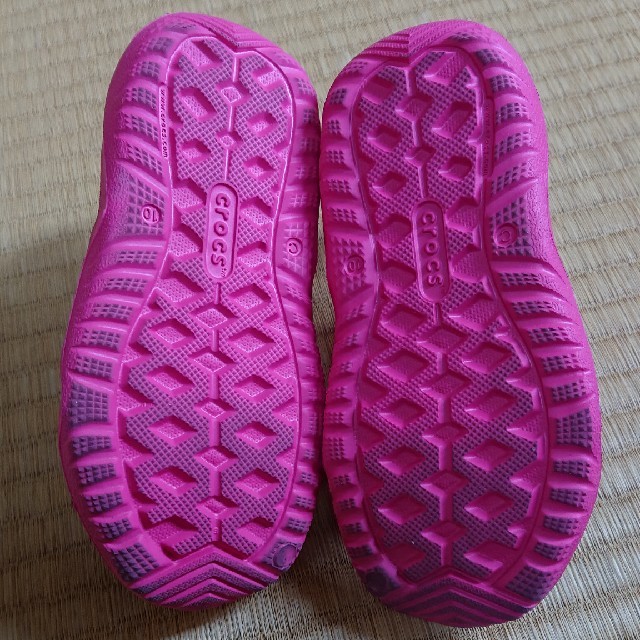 crocs(クロックス)のクロックス キッズ C10 キッズ/ベビー/マタニティのキッズ靴/シューズ(15cm~)(サンダル)の商品写真