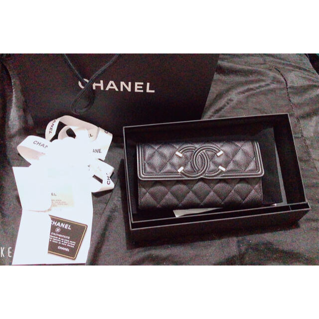 CHANEL 長財布