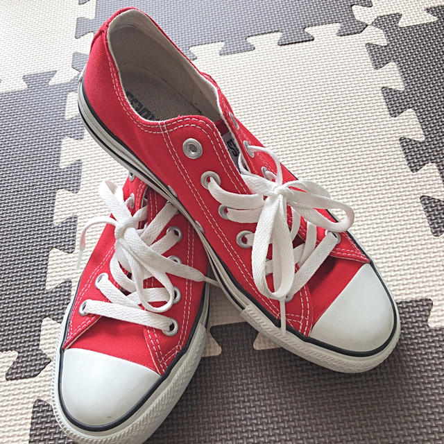 CONVERSE(コンバース)のスニーカー(送料ご負担いただける方お値下げします) レディースの靴/シューズ(スニーカー)の商品写真