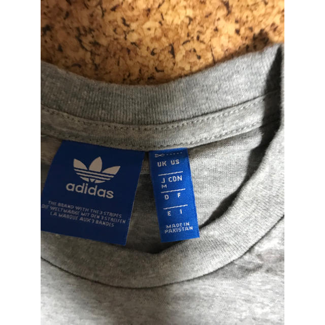 adidas(アディダス)のadidas originals Tシャツ Mサイズ メンズのトップス(Tシャツ/カットソー(半袖/袖なし))の商品写真