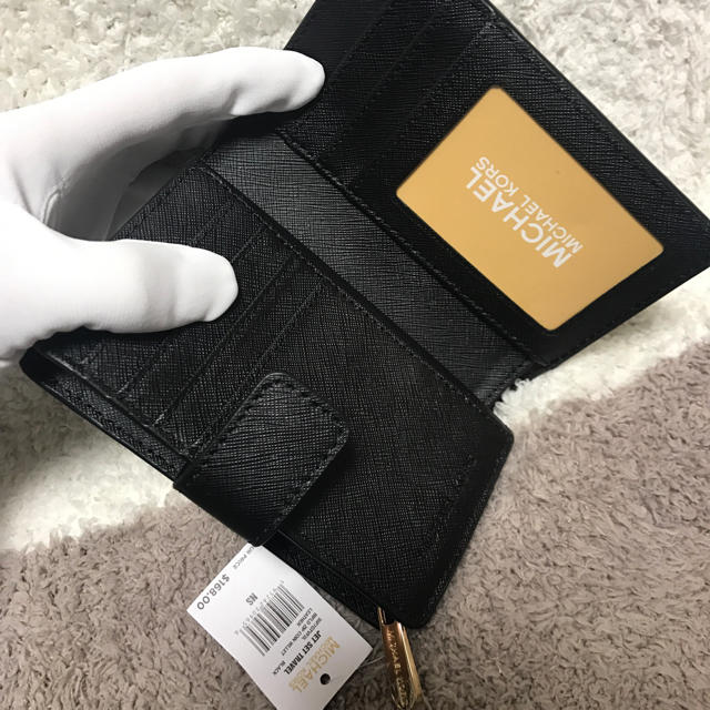 Michael Kors(マイケルコース)の新品 新作 MICHAEL KORS 折り財布 レディースのファッション小物(財布)の商品写真