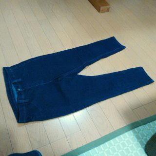 ユニクロ(UNIQLO)のユニクロ デニムグロップド丈 パンツ(クロップドパンツ)