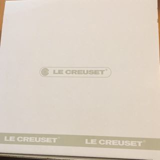 ルクルーゼ(LE CREUSET)の★なな様専用★ル・クルーゼ ペット M レッド(犬)