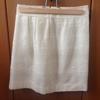 クードシャンス(COUP DE CHANCE)の白スカート(ひざ丈スカート)
