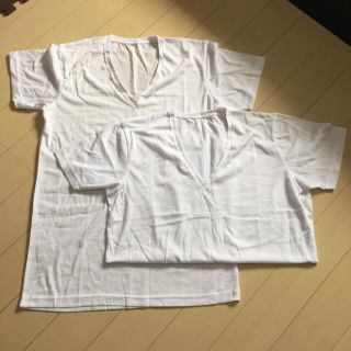 ジーユー(GU)のメンズ半袖V首インナー白2枚組(Tシャツ/カットソー(半袖/袖なし))