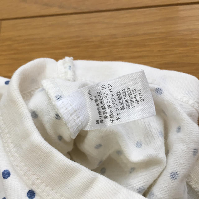 babyGAP(ベビーギャップ)の双子70  babyGAP  ロンパース2枚 キッズ/ベビー/マタニティのベビー服(~85cm)(ロンパース)の商品写真