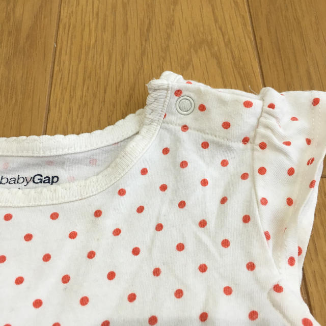 babyGAP(ベビーギャップ)の双子70  babyGAP  ロンパース2枚 キッズ/ベビー/マタニティのベビー服(~85cm)(ロンパース)の商品写真