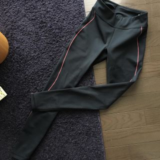 ユニクロ(UNIQLO)の新品 UNIQLO スパッツ ヨガ(ヨガ)