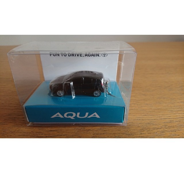 トヨタ(トヨタ)の☆トヨタ TOYOTA アクア AQUA ミニカー ライト点灯☆ エンタメ/ホビーのおもちゃ/ぬいぐるみ(ミニカー)の商品写真