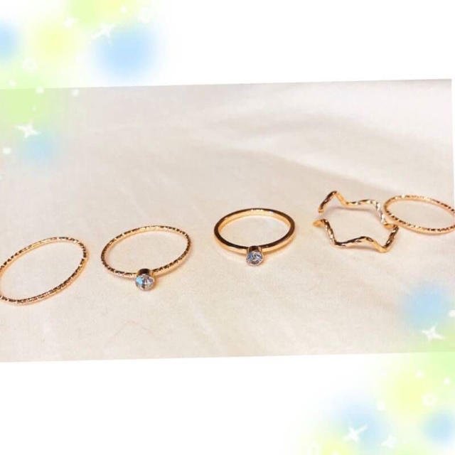 大人気♡大人可愛いゴールドリング ５点セット  イミテーション  レディースのアクセサリー(リング(指輪))の商品写真