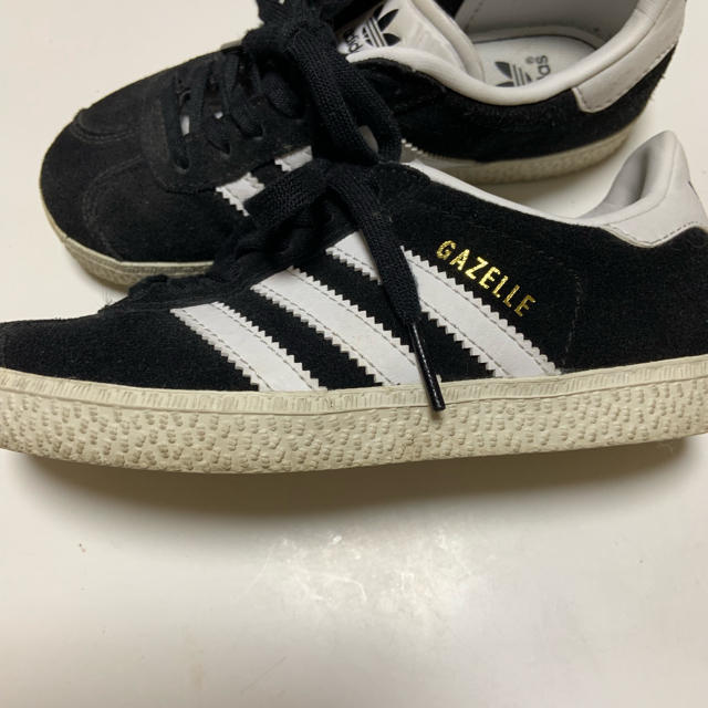 adidas(アディダス)のアディダス ガゼル 18cm キッズ/ベビー/マタニティのキッズ靴/シューズ(15cm~)(スニーカー)の商品写真