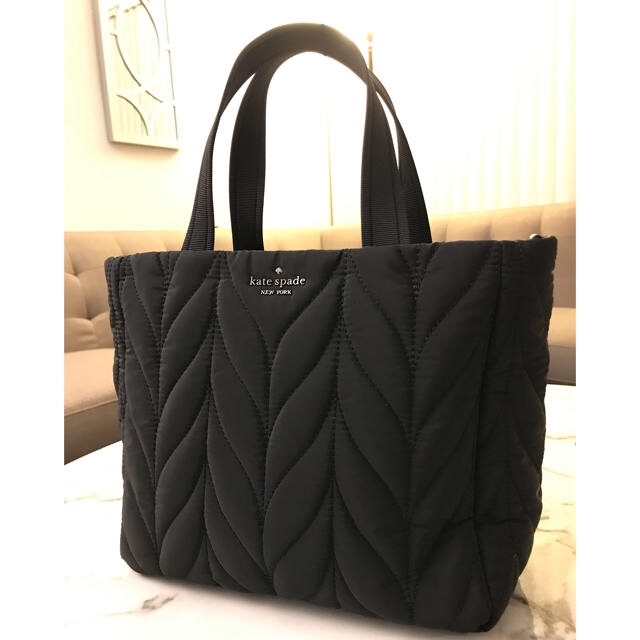 kate spade new york(ケイトスペードニューヨーク)のKate Spade small トート レディースのバッグ(ハンドバッグ)の商品写真