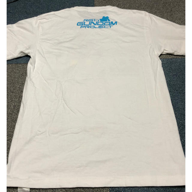 BANDAI(バンダイ)の[美品]RX-78-2ガンダム Tシャツ Lサイズ メンズのトップス(Tシャツ/カットソー(半袖/袖なし))の商品写真
