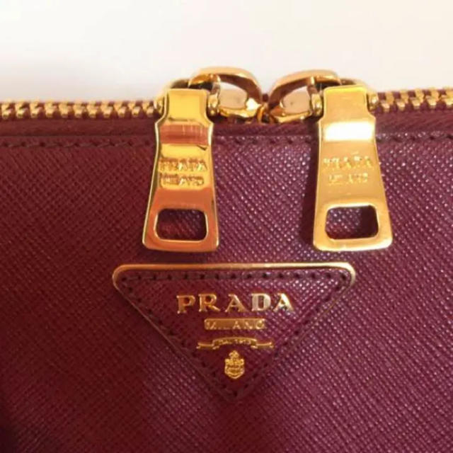 PRADA バッグ