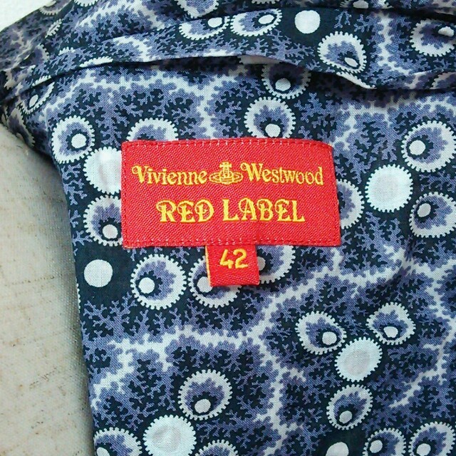 Vivienne Westwood(ヴィヴィアンウエストウッド)のVivienne Westwood レディースのトップス(シャツ/ブラウス(半袖/袖なし))の商品写真