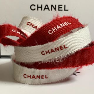 シャネル(CHANEL)の2018年 CHANEL ホリデー リボン レッド＆ホワイト 1m(ラッピング/包装)