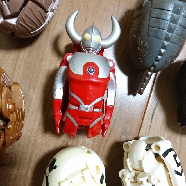 BANDAI(バンダイ)のウルトラエッグ ウルトラマン エンタメ/ホビーのおもちゃ/ぬいぐるみ(キャラクターグッズ)の商品写真