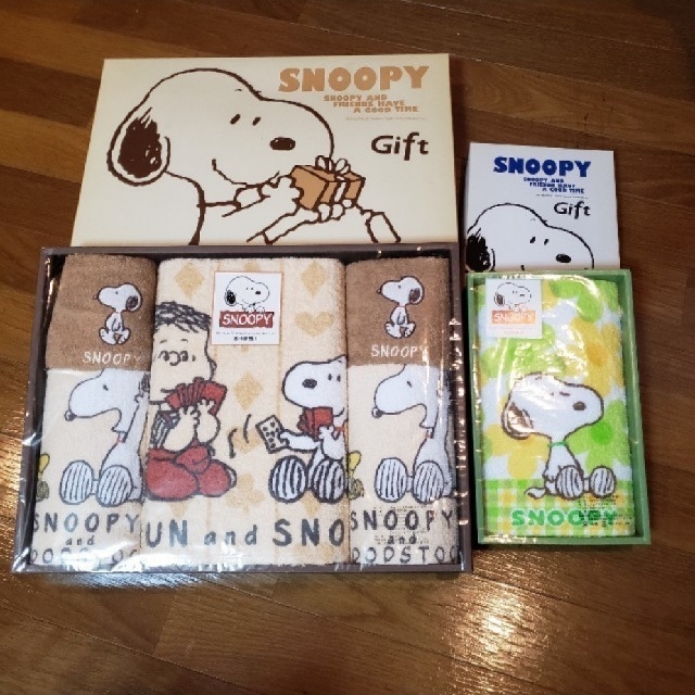 SNOOPY(スヌーピー)のルララ様専用です꙳★*ﾟ エンタメ/ホビーのアニメグッズ(タオル)の商品写真