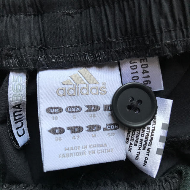 adidas(アディダス)のあっちゃん様 専用  adidas レディース パンツ(M)  スポーツ/アウトドアのランニング(ウェア)の商品写真