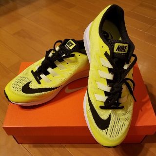 ナイキ(NIKE)のNIKE　ナイキ　ランニングシューズ(シューズ)