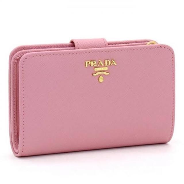 PRADA財布 n