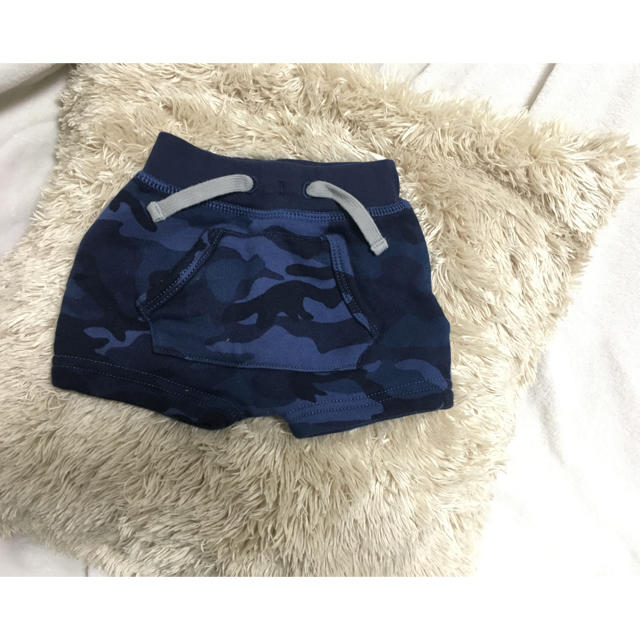 babyGAP(ベビーギャップ)のgap 60 男の子 迷彩 ズボン キッズ/ベビー/マタニティのベビー服(~85cm)(パンツ)の商品写真