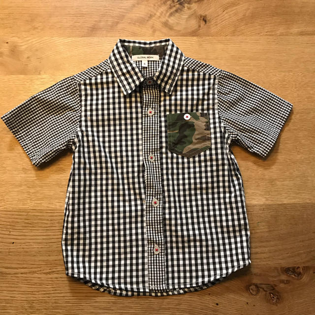 GLOBAL WORK(グローバルワーク)のGLOBAL  WORK キッズシャツ S キッズ/ベビー/マタニティのキッズ服男の子用(90cm~)(Tシャツ/カットソー)の商品写真