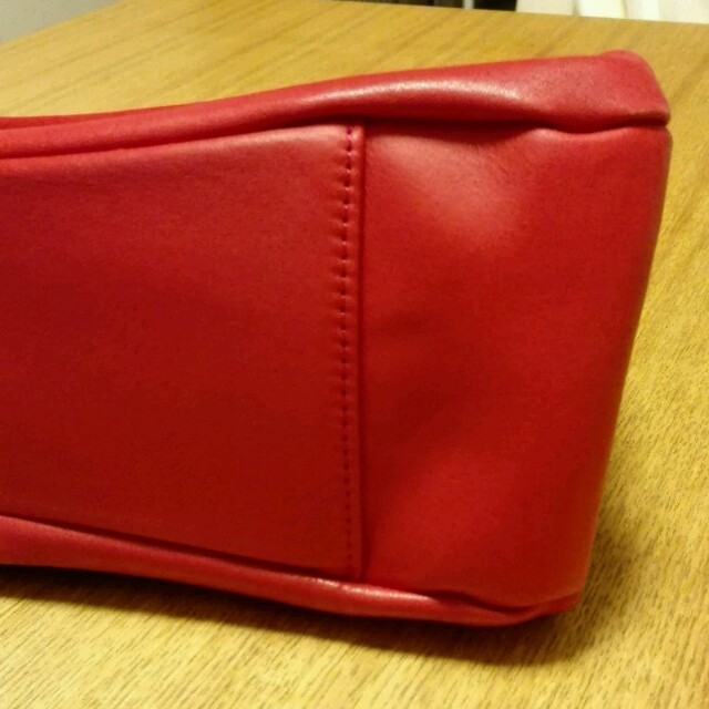 Kitamura(キタムラ)の夏にも赤いバッグ♡ レディースのバッグ(ショルダーバッグ)の商品写真