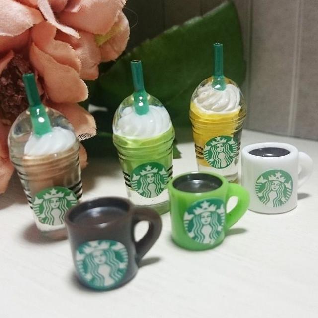 Starbucks Coffee(スターバックスコーヒー)のミニチュア　スターバックス　6点セット　フラペチーノ ハンドメイドの素材/材料(各種パーツ)の商品写真