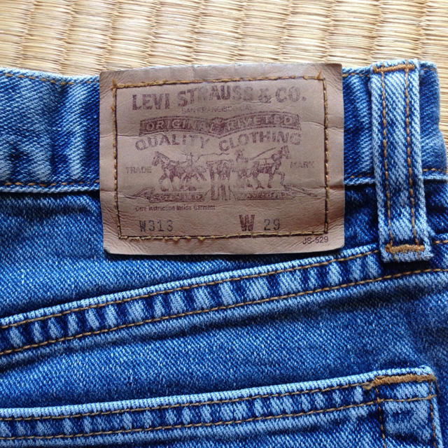 Levi's(リーバイス)の【しおりさん専用】【リーバイス】ショートパンツ レディースのパンツ(ショートパンツ)の商品写真