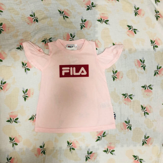 FILA(フィラ)のひまちん様専用☆肩出しピンクTシャツ&サイドラインパンツ☆FILA キッズ/ベビー/マタニティのベビー服(~85cm)(ワンピース)の商品写真