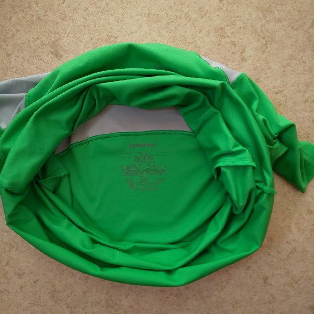 patagonia(パタゴニア)の【お値下げ】パタゴニア シャツ レディースのトップス(Tシャツ(半袖/袖なし))の商品写真
