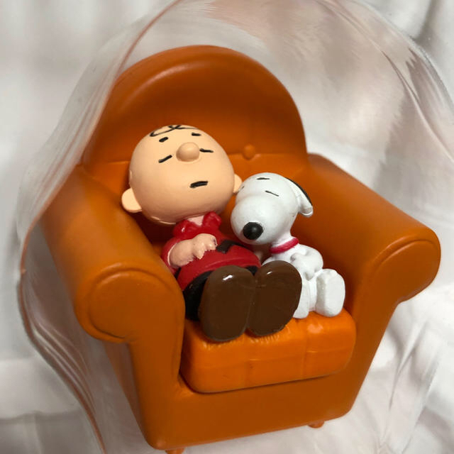 SNOOPY(スヌーピー)の【クララベル様専用です】スヌーピー フィギュア スヌーピーの世界 カウチ オフ エンタメ/ホビーのフィギュア(その他)の商品写真