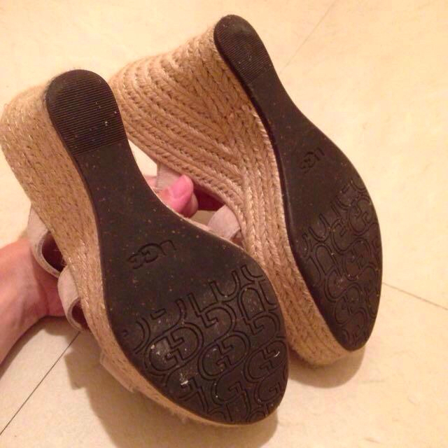 UGG(アグ)のugg サンダル 23.0 レディースの靴/シューズ(サンダル)の商品写真