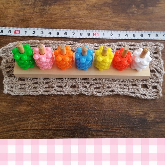 はなはじき棒通し★ハンドメイド キッズ/ベビー/マタニティのおもちゃ(知育玩具)の商品写真