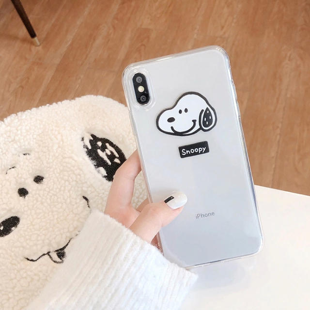 SNOOPY(スヌーピー)のスヌーピー iPhoneケース スマホ/家電/カメラのスマホアクセサリー(iPhoneケース)の商品写真